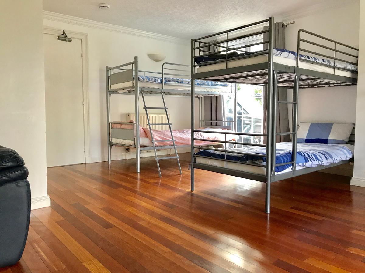 O Hostel Эдинбург Экстерьер фото