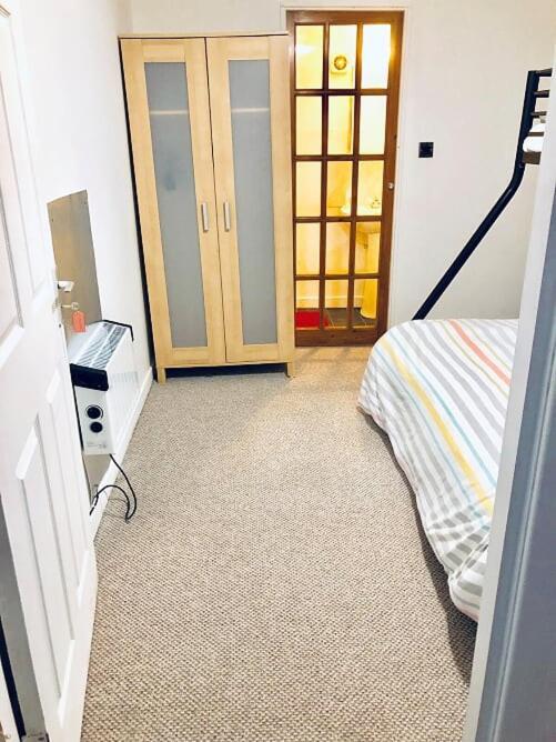 O Hostel Эдинбург Экстерьер фото